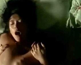 李菲儿激烈床戏视频,激情演绎引观众热议