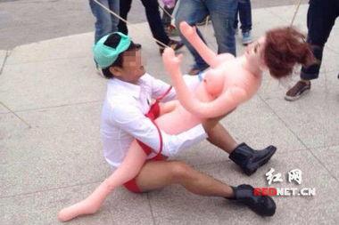 街头恶搞无码,揭秘网络恶搞文化现象