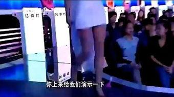 美女穿蕾丝袜全过程,美女穿搭全过程揭秘